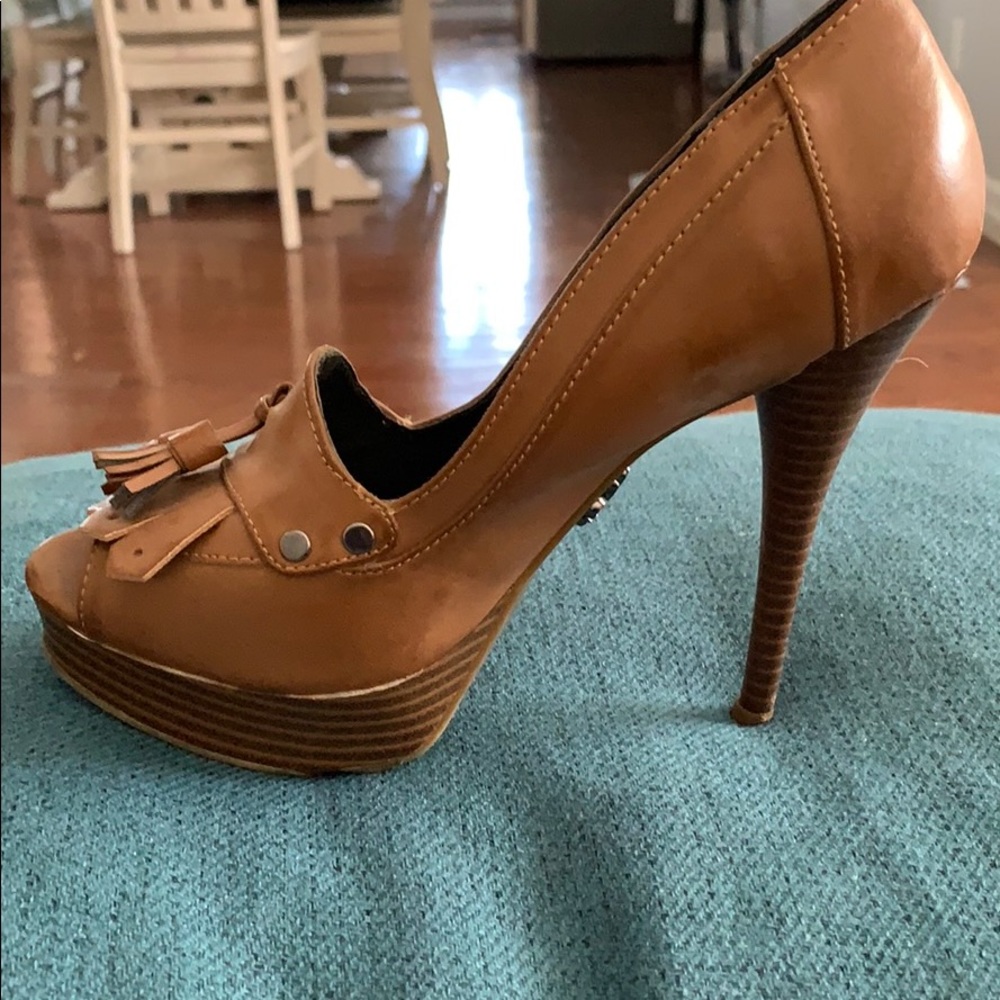 Vera Wang Heels